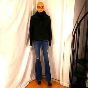 🔥 NWOT Theory Black Quilted Lined Jacket.